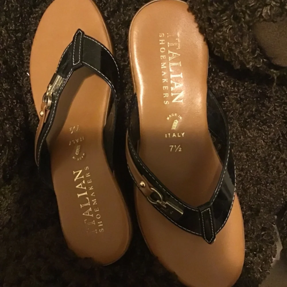 Italian shoemakers, lovely sandals, two tone size 7 1/2, new condition - Picture 2 of 3